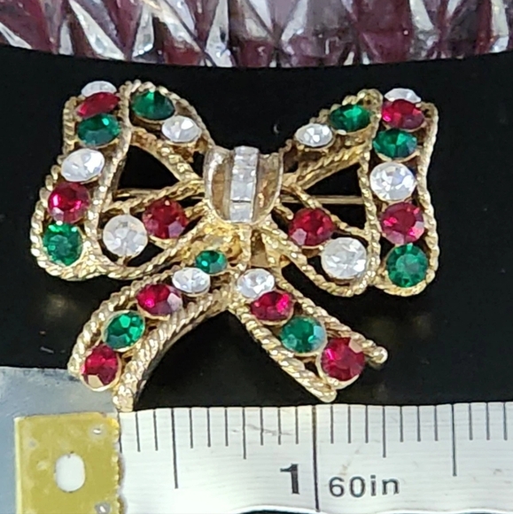 ***NWT*** Eisenberg Ice 1960s Christmas Ribbon Bow Brooch with Green Red Stones - Picture 6 of 9
